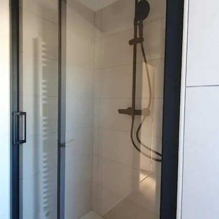 Duplex With Sea View דירה *